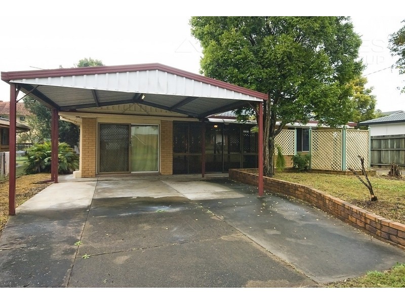 244 Bapaume Rd, Holland Park West QLD 4121