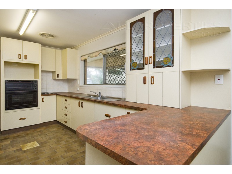 244 Bapaume Rd, Holland Park West QLD 4121