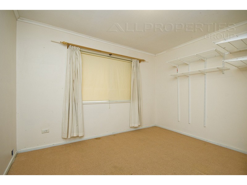 244 Bapaume Rd, Holland Park West QLD 4121