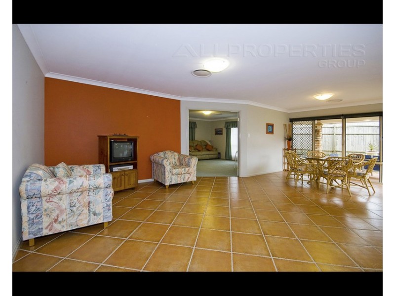 73 Caley Cres, Drewvale QLD 4116