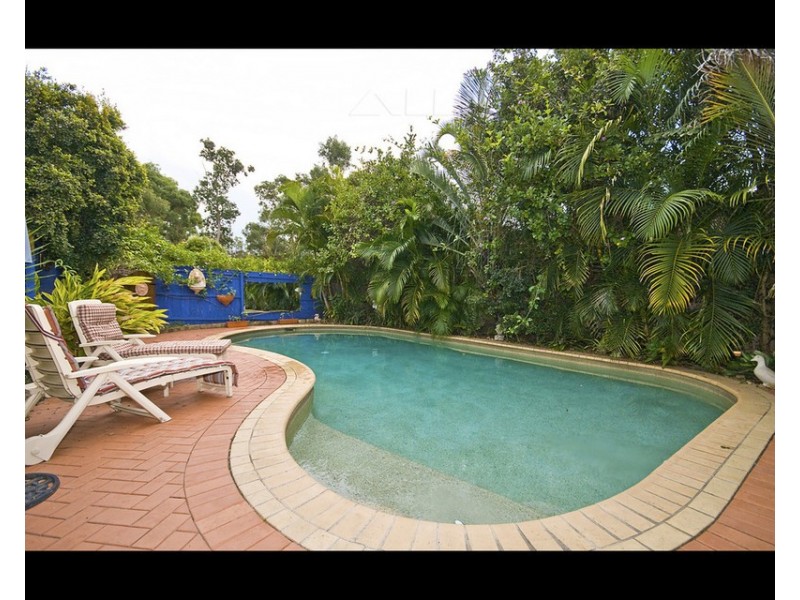 8 Queens Court, Forest Lake QLD 4078