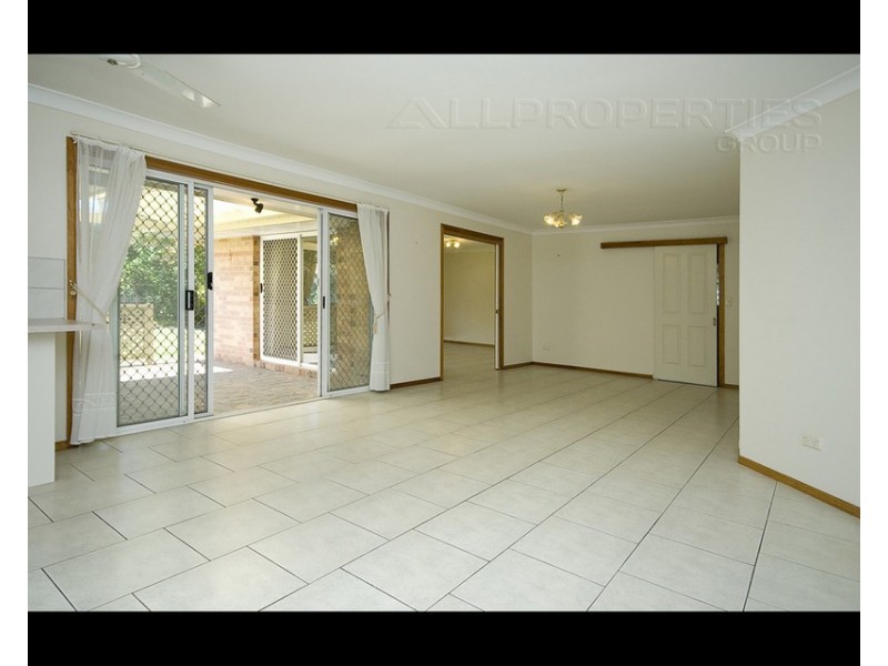 9  Nym Court, Sunnybank Hills QLD 4109