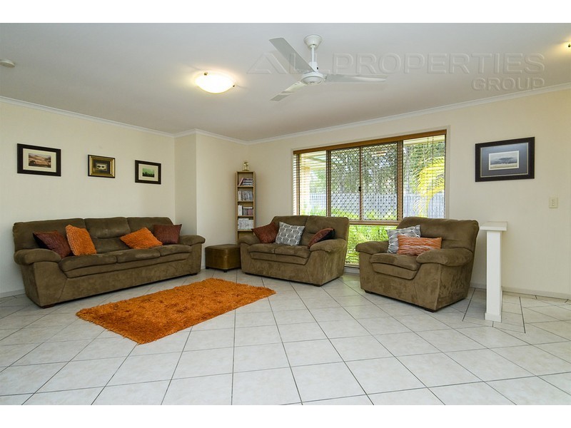 21 Daffodil Cres, Calamvale QLD 4116