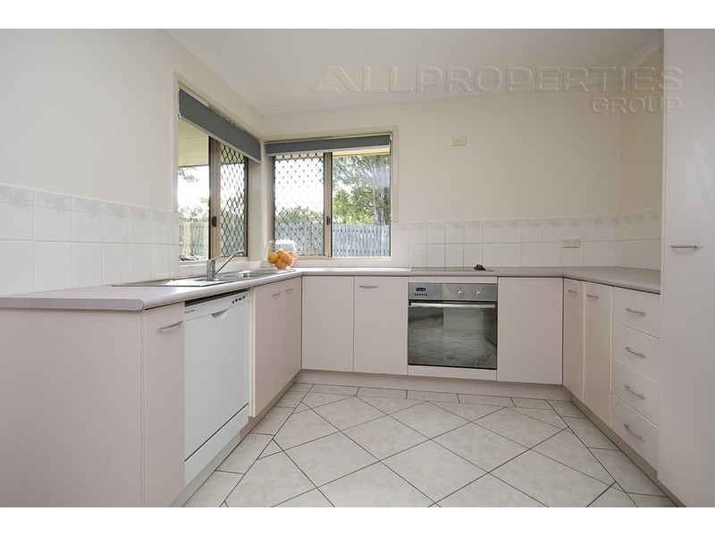 21 Daffodil Cres, Calamvale QLD 4116