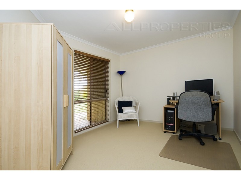 21 Daffodil Cres, Calamvale QLD 4116