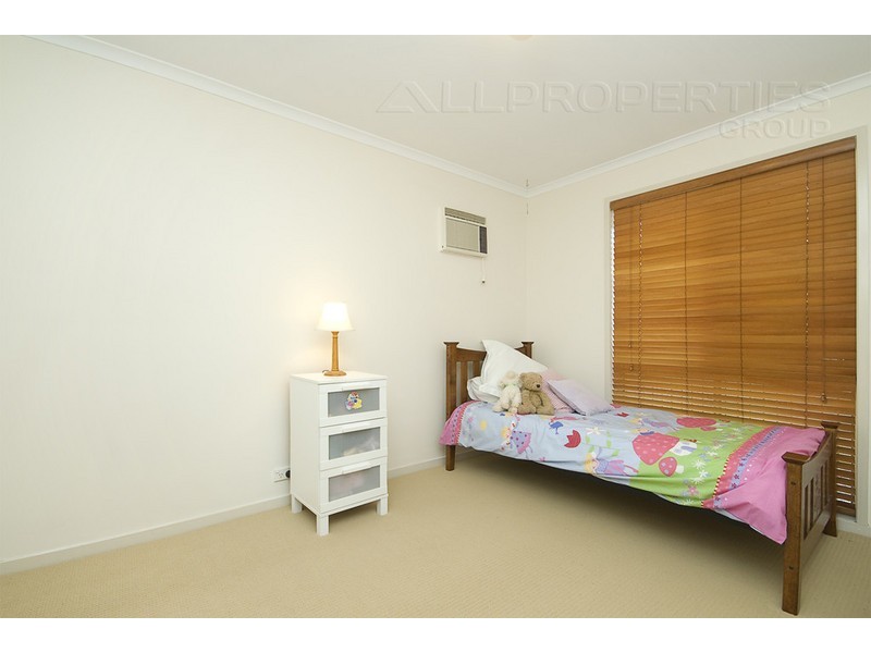 21 Daffodil Cres, Calamvale QLD 4116