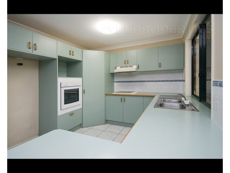 9 Scarlet Pl, Forest Lake QLD 4078