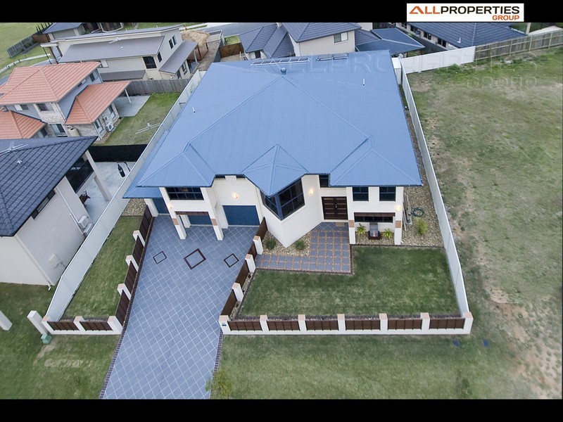 35 Roland Street, Parkinson QLD 4115