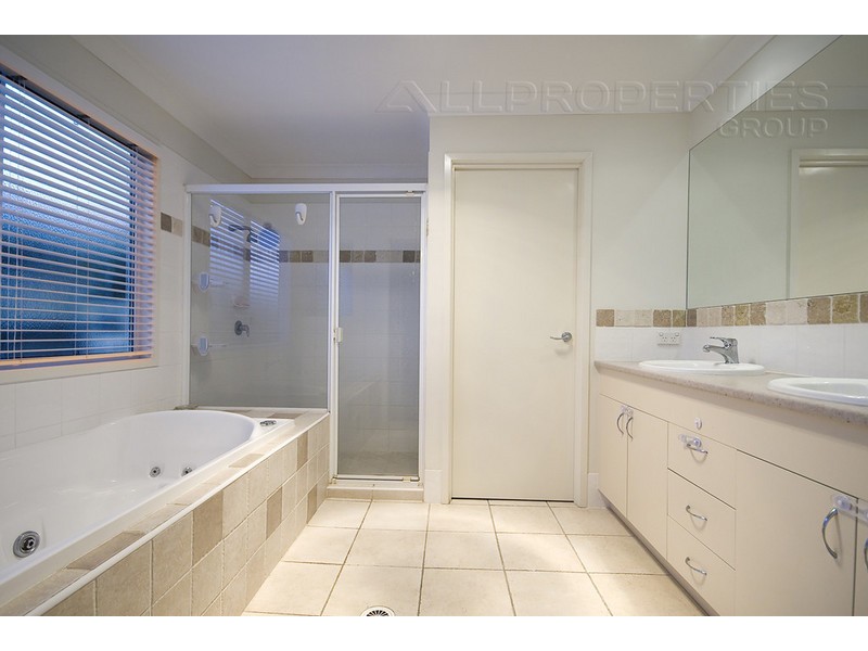 18  St Ives Circuit – Creekwood, Forest Lake QLD 4078