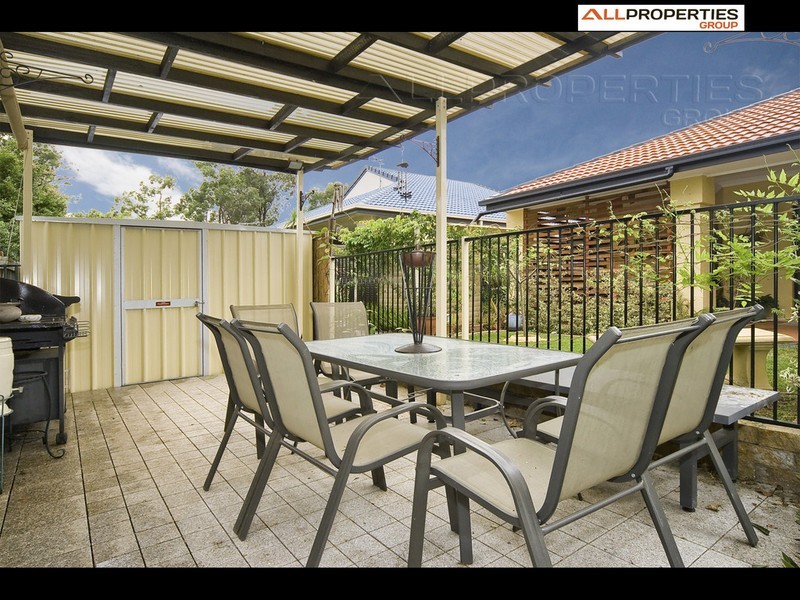 36 Carisbrook Circuit, Forest Lake QLD 4078