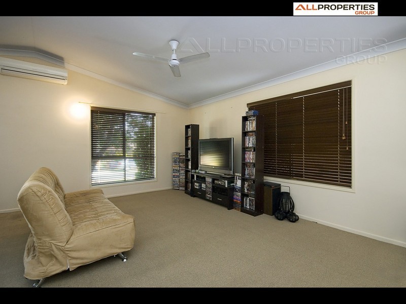 17 Pringle Place – Homestead Village, Forest Lake QLD 4078