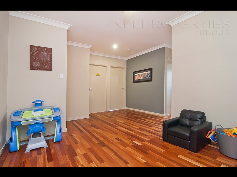 8 Pelsart Place, Drewvale QLD 4116