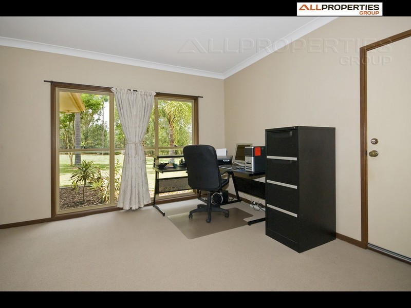 82  Abbey Street, Forestdale QLD 4118