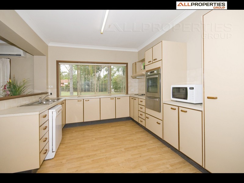 82  Abbey Street, Forestdale QLD 4118