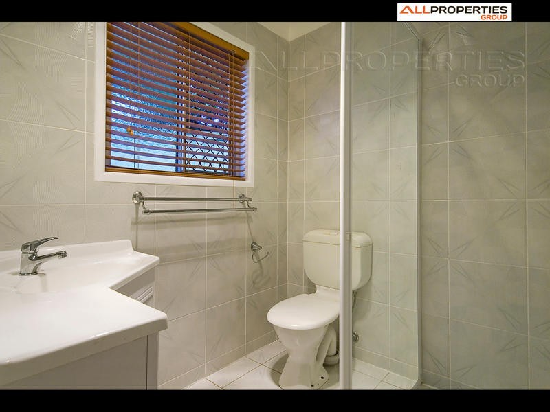 20 Booloumba Cres, Forest Lake QLD 4078