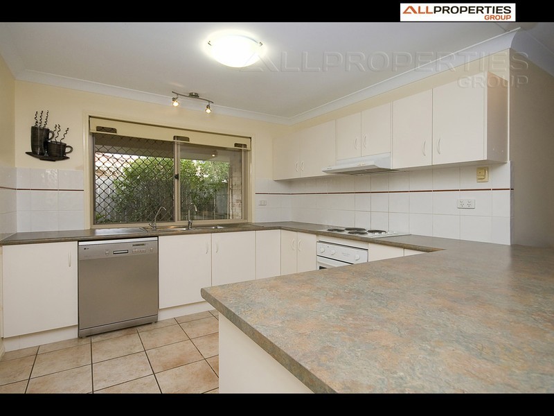 47 Golden Ave, Calamvale QLD 4116
