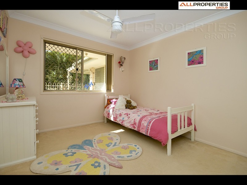 47 Golden Ave, Calamvale QLD 4116