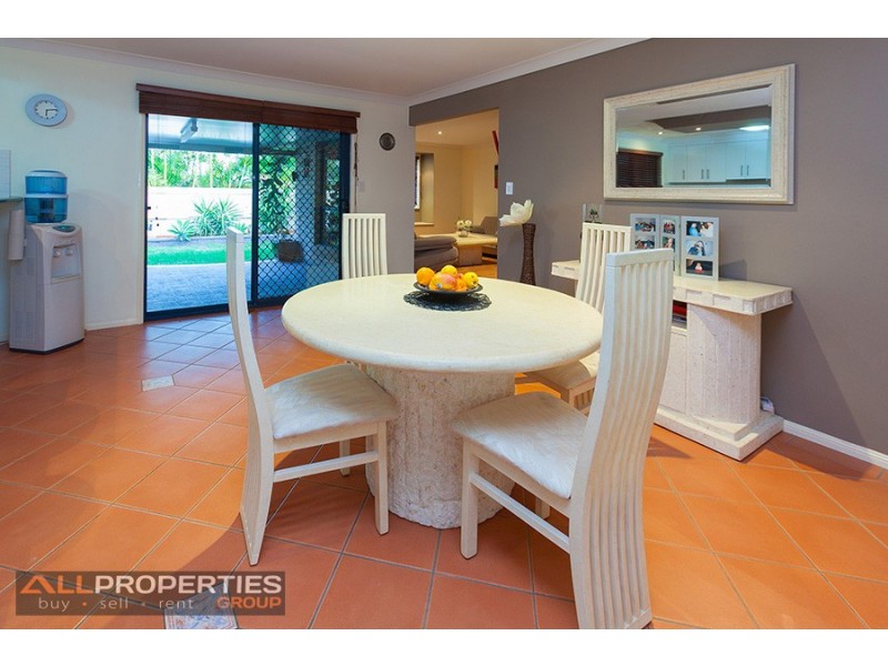 72 Dampier Cres, Drewvale QLD 4116