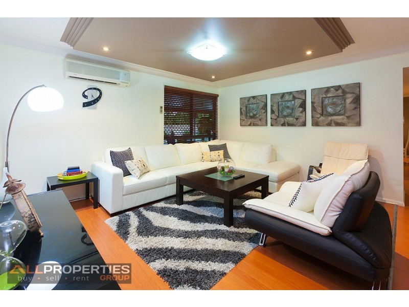 72 Dampier Cres, Drewvale QLD 4116