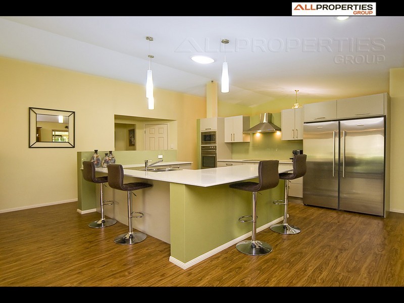 5 Bellthorpe Place, Forest Lake QLD 4078