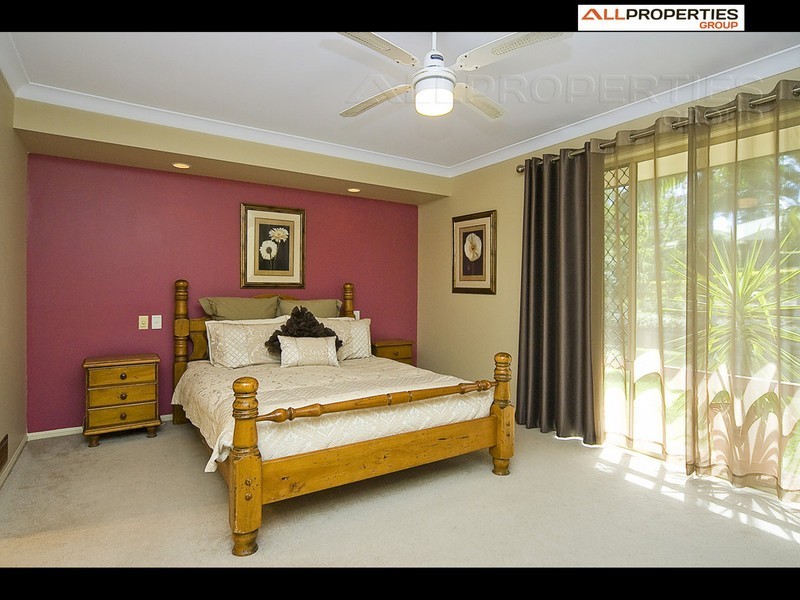 5 Bellthorpe Place, Forest Lake QLD 4078