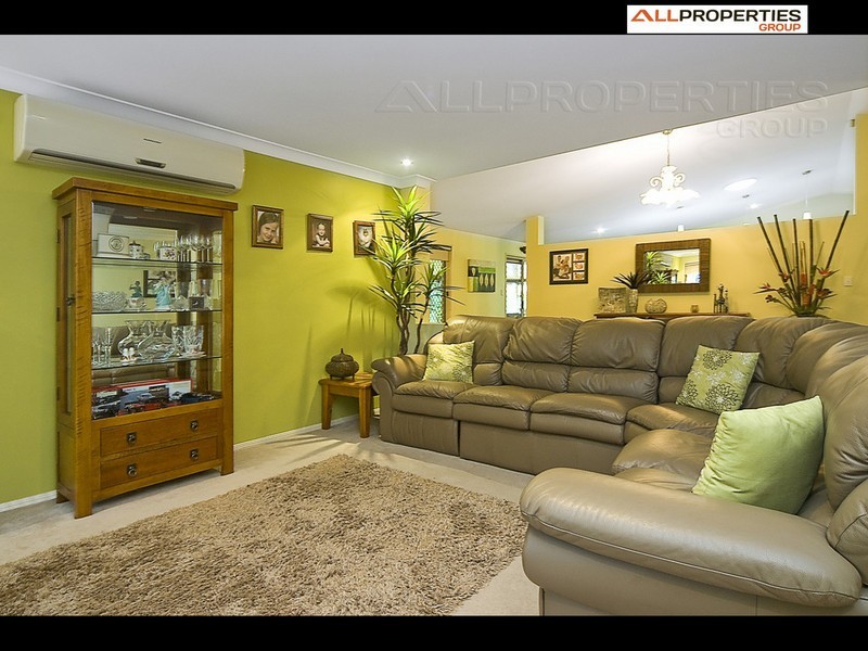 5 Bellthorpe Place, Forest Lake QLD 4078