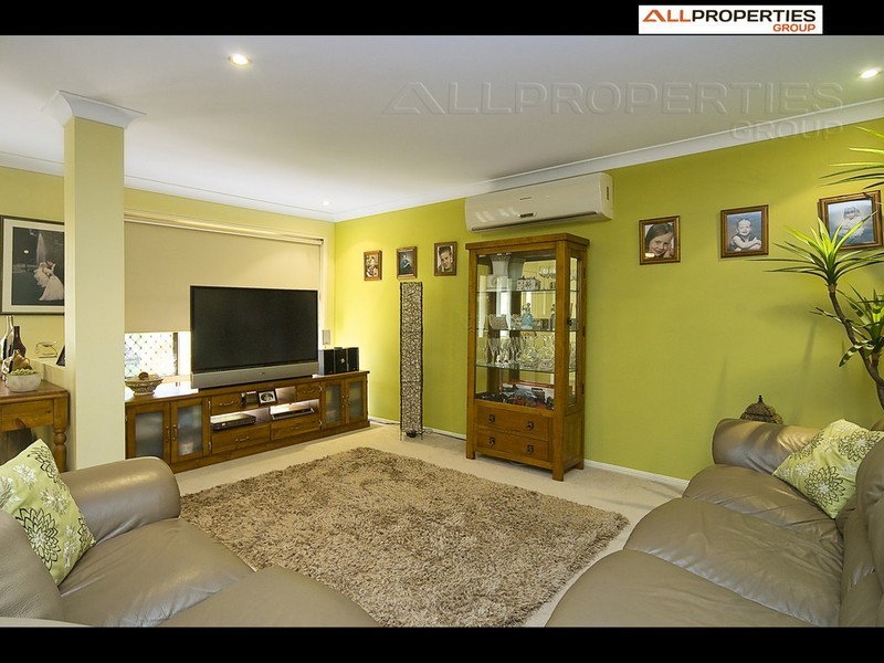 5 Bellthorpe Place, Forest Lake QLD 4078