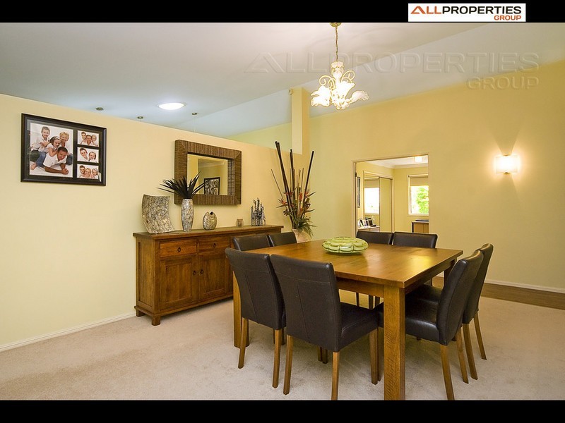 5 Bellthorpe Place, Forest Lake QLD 4078