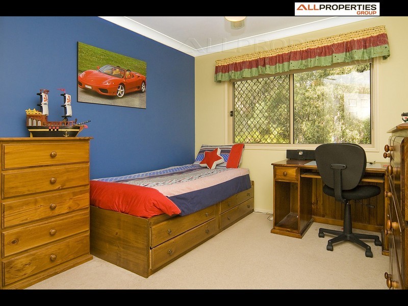 5 Bellthorpe Place, Forest Lake QLD 4078