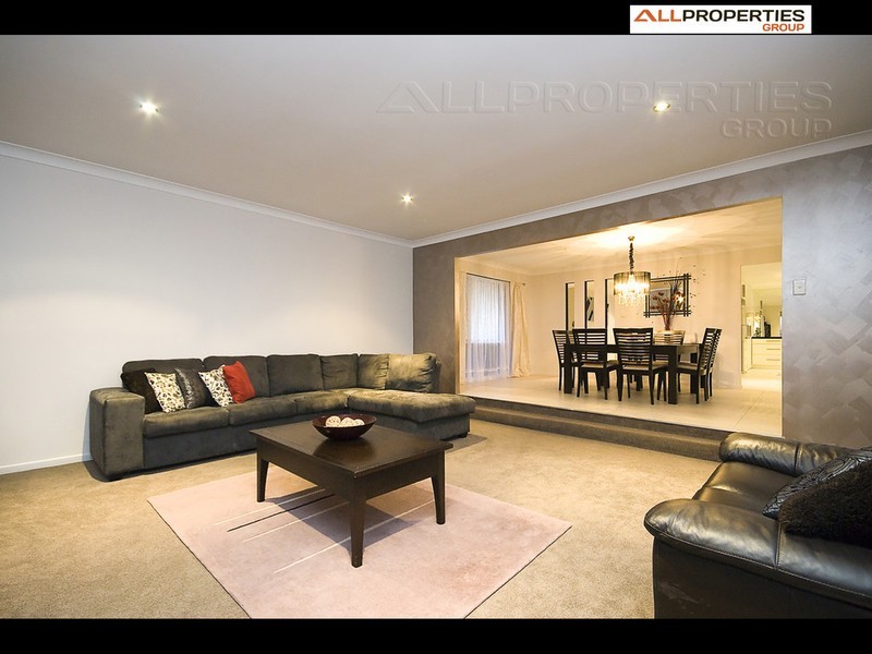 16 Crestone Pl, Algester QLD 4115