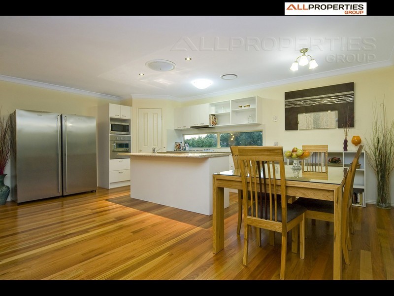 23 Statesman Cres, Sunnybank Hills QLD 4109