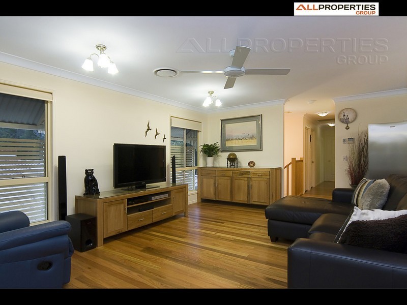 23 Statesman Cres, Sunnybank Hills QLD 4109