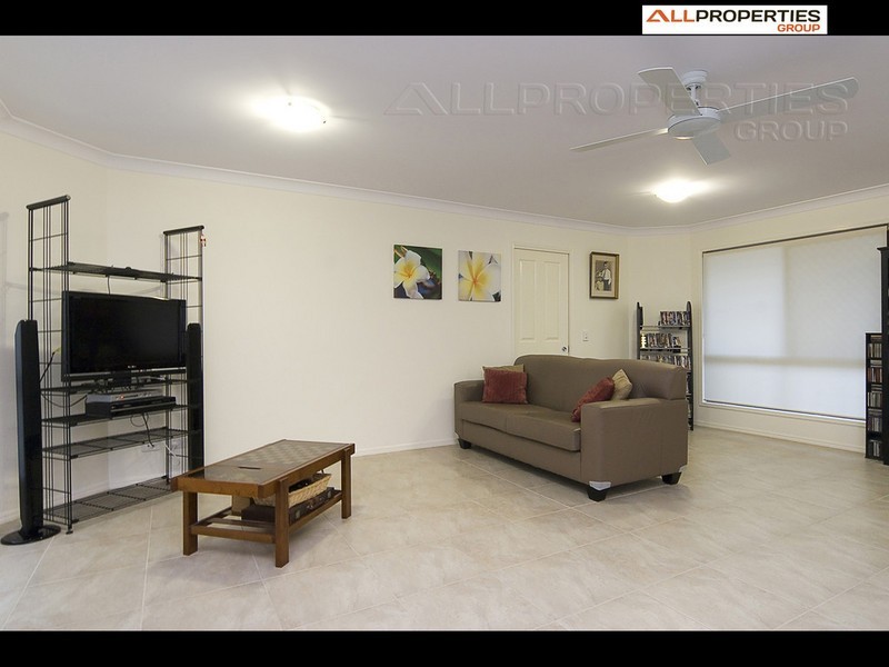 23 Statesman Cres, Sunnybank Hills QLD 4109