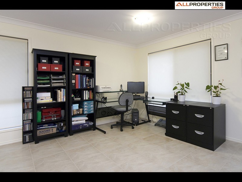 23 Statesman Cres, Sunnybank Hills QLD 4109