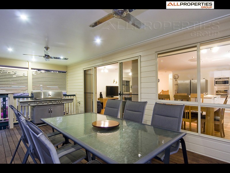 23 Statesman Cres, Sunnybank Hills QLD 4109