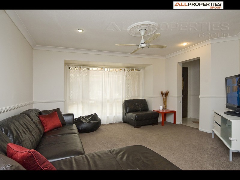 6 Jardine Court, Hillcrest QLD 4118