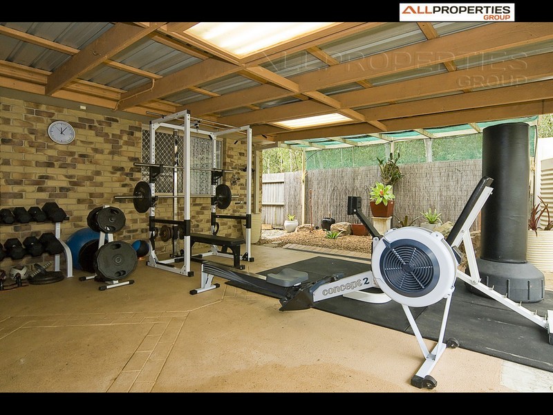 6 Jardine Court, Hillcrest QLD 4118