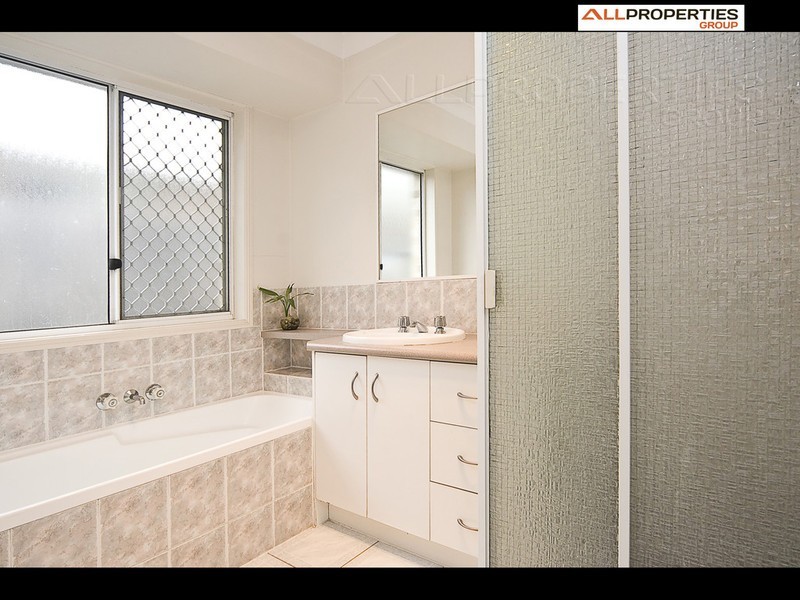 48 Tamarisk Way, Drewvale QLD 4116