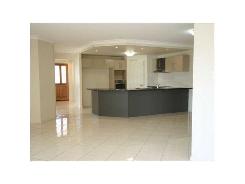 43 Parkwood Drive, Heathwood QLD 4110