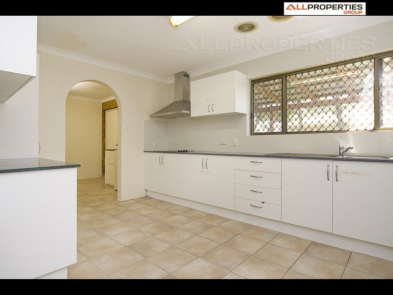 30 Metropole, Robertson QLD 4109
