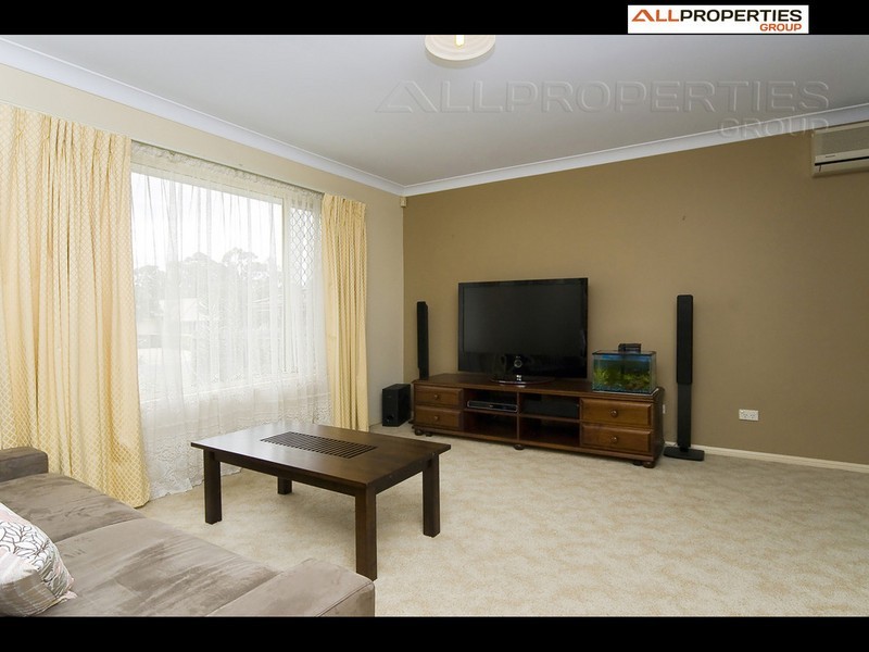 18  Augusta Crescent – Lakeside Village, Forest Lake QLD 4078