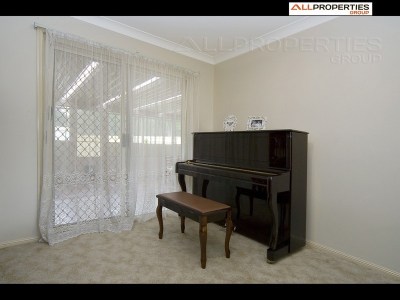 18  Augusta Crescent – Lakeside Village, Forest Lake QLD 4078