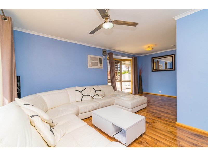 126 EMERALD DRIVE, Regents Park QLD 4118