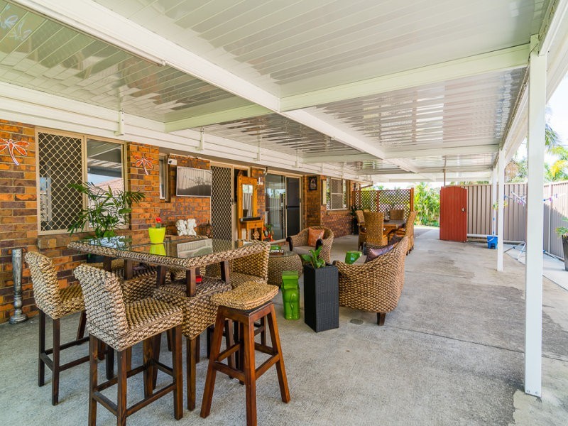 126 EMERALD DRIVE, Regents Park QLD 4118