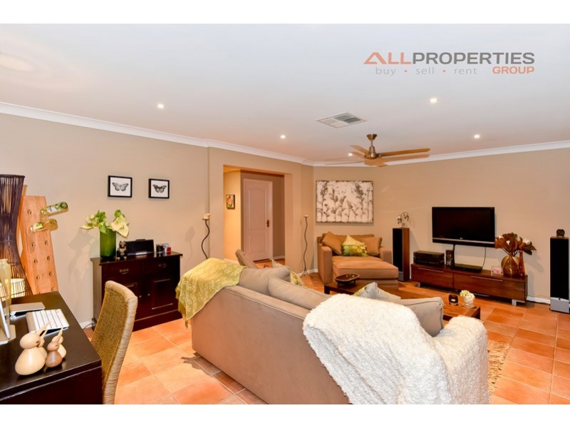 74 Waterbrooke Circuit, Drewvale QLD 4116