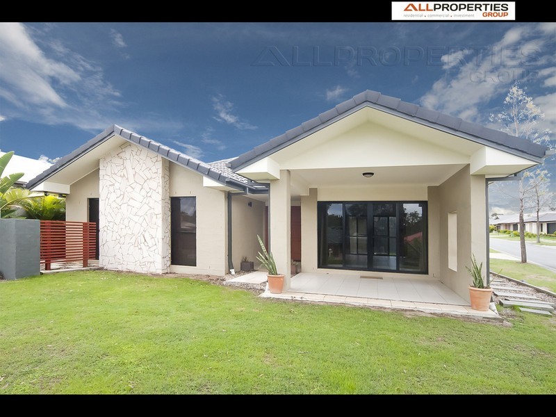 1 Gregory Close, Forest Lake QLD 4078
