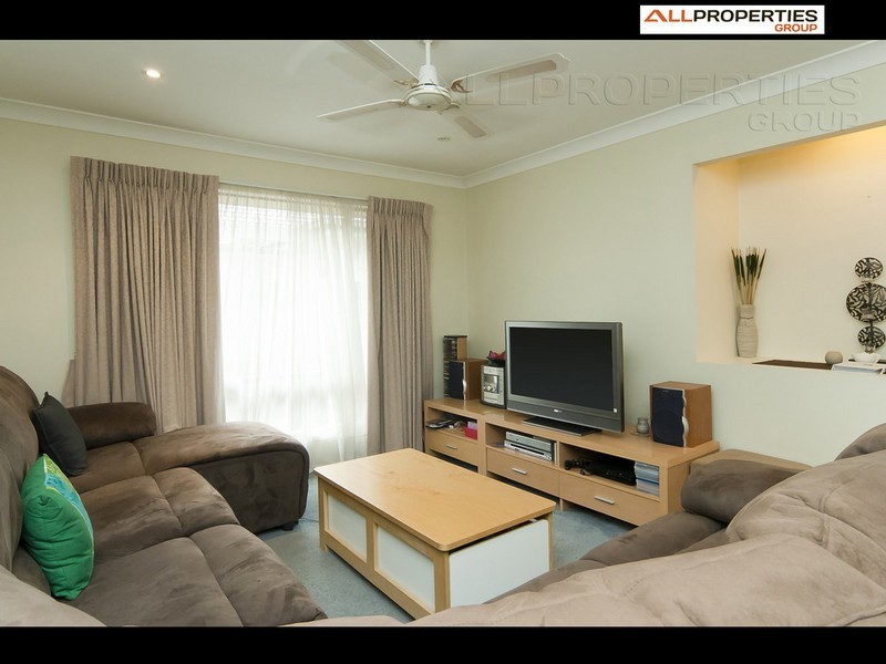 15 Harrison Crescent, Forest Lake QLD 4078