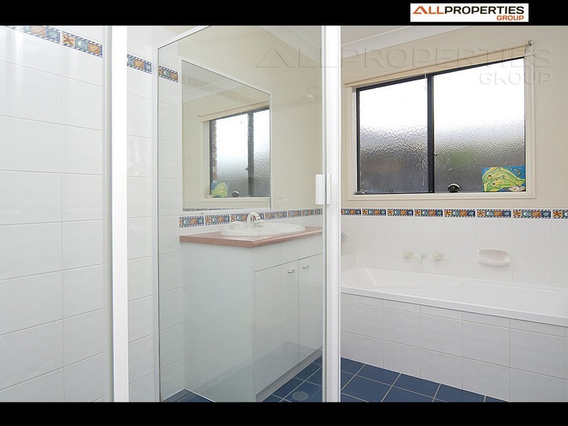 15 Harrison Crescent, Forest Lake QLD 4078