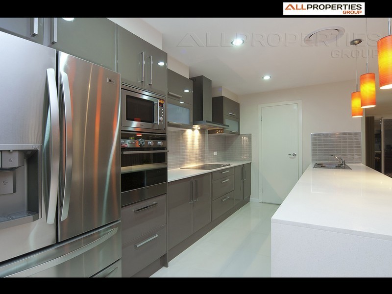16 Crawford Pl, Calamvale QLD 4116