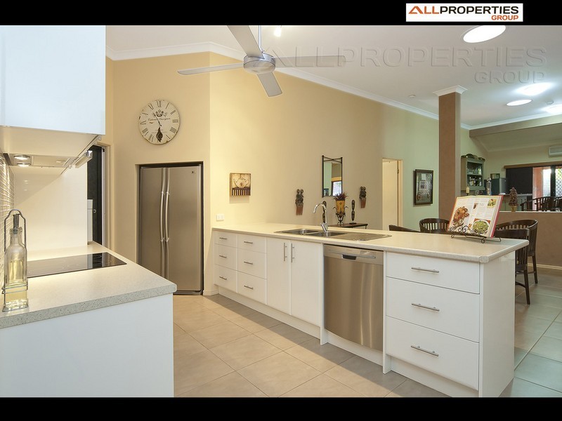 9 Blaxland Place, Drewvale QLD 4116